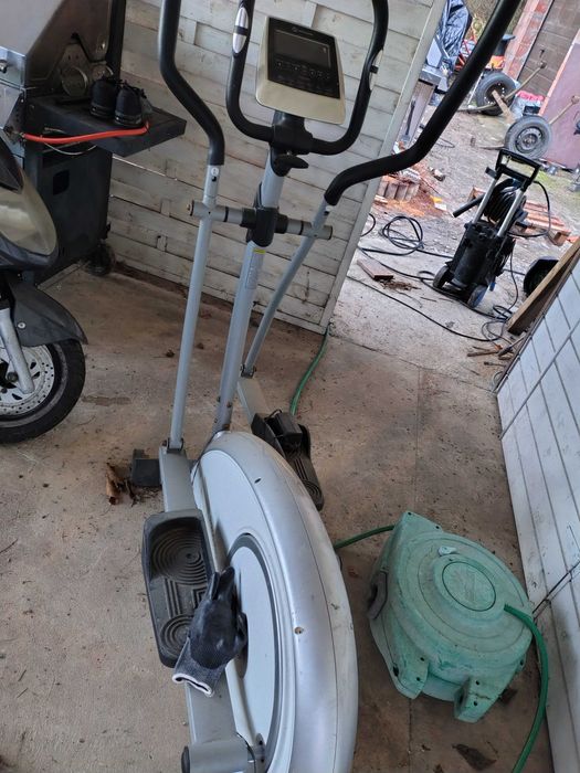 Orbitrek  do ćwiczeń