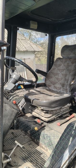 Трактор МТЗ 892.