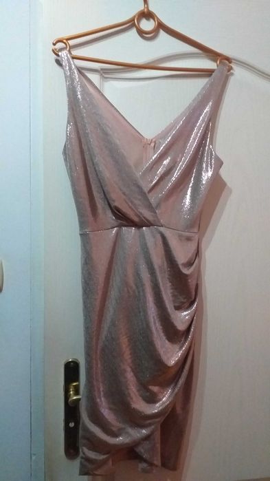 sukienka w kolorze złota z połyskiem  rozm S