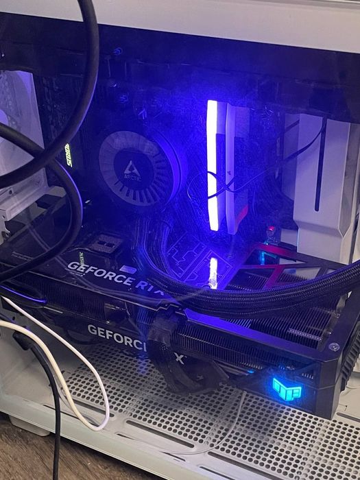 RTX 4080 Super Asus TUF Gaming