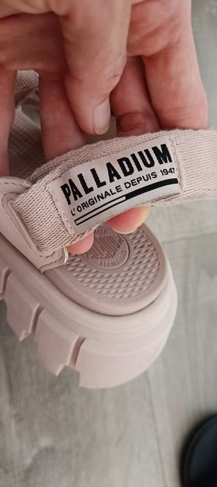 Sandałki Palladium 41- delikatny róż
