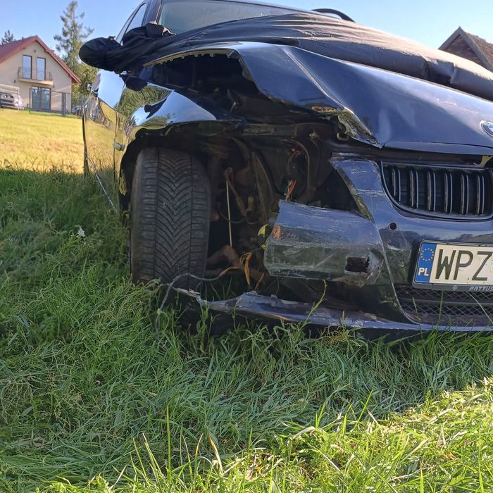 Sprzedam BMW e91 po kolizji