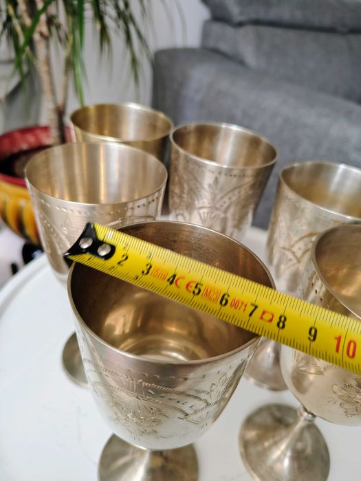 Келихи латунь Італія
