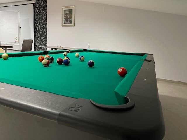 Stół bilardowy Club 9FT z kamienną płytą – nowy, profesjonalny