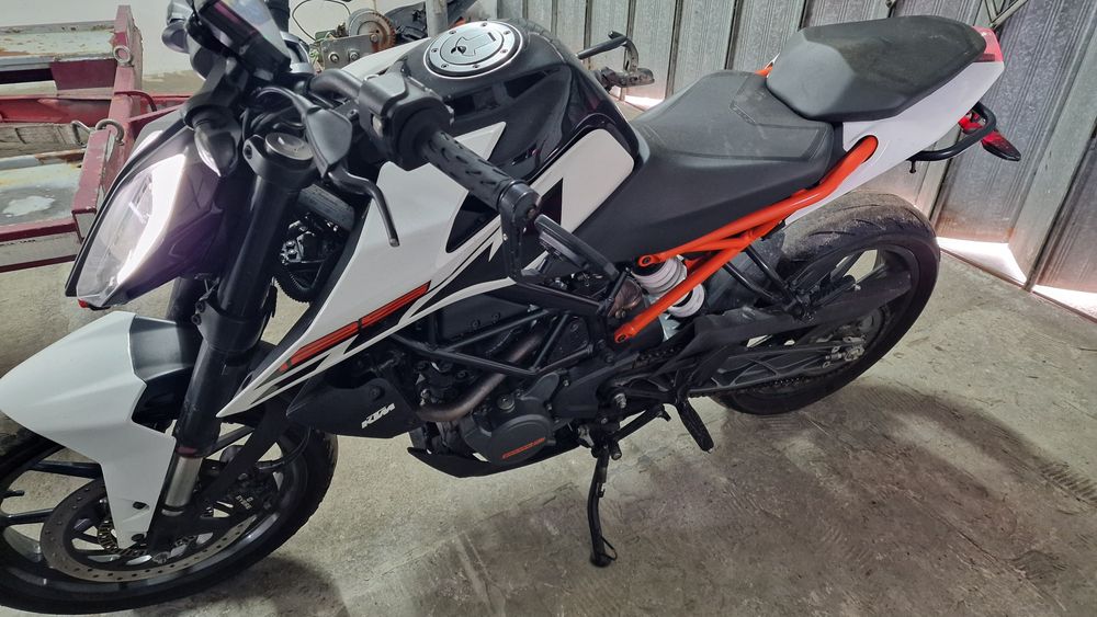 KTM Duke 125 Ano 2022