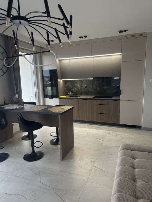 Wynajmę trzypokojowe wysoki standard same centrum Kościuszki sześć