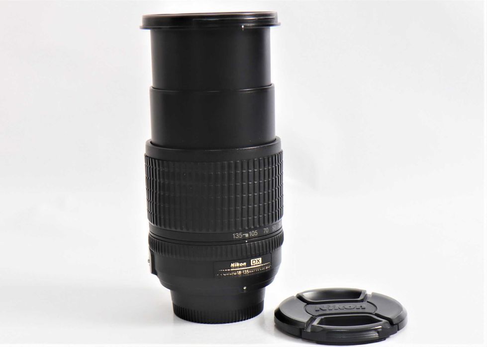 Lente Nikon 18-135mm SEM AUTOFOCUS
