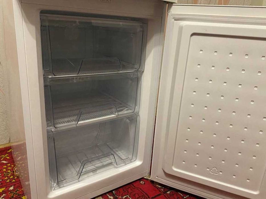 Морозильна камера на три відділення Arctic