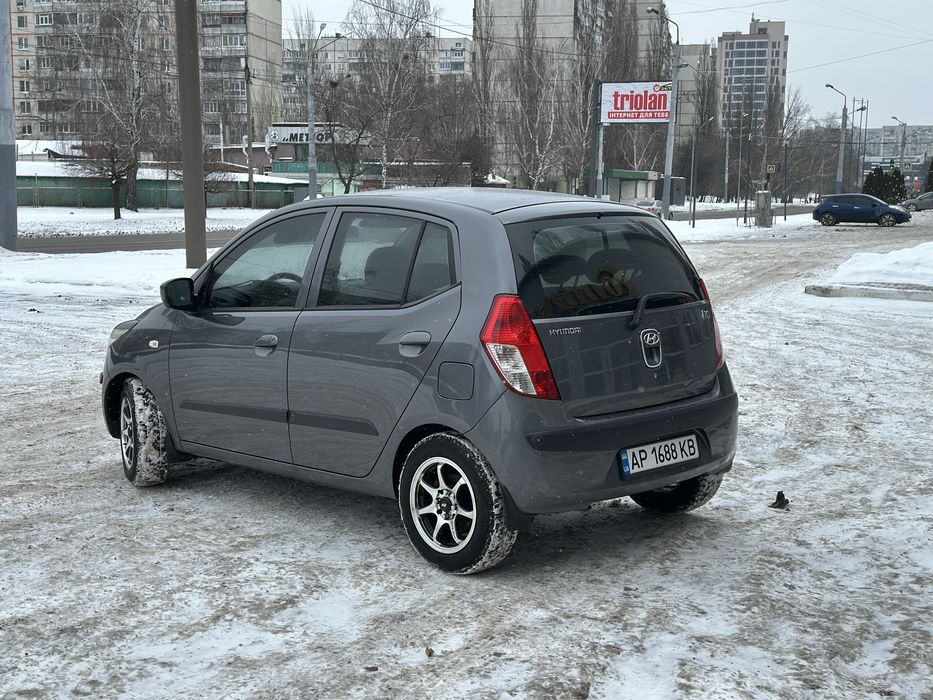 Hyundai і10 Офіційна