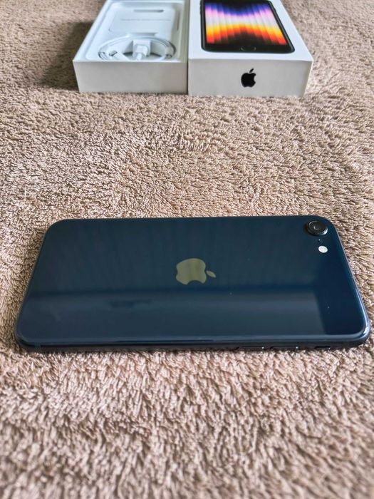 Iphone se 3 gen 2022 64gb midnight Neverlock Безкінечна перезагрузка