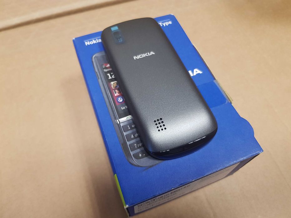 Nokia 300 Asha bez simlocka