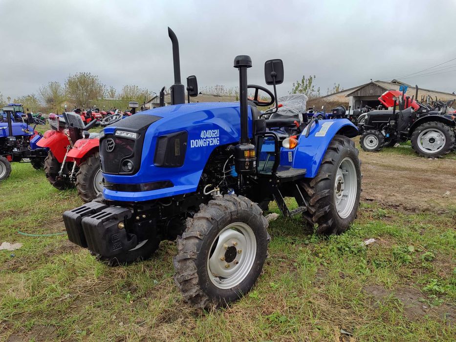 Трактор Донфенг 404 ДЖ2У прижимная гидравлика