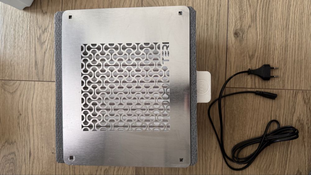 Вбудовувана манікюрна витяжка Teri 800 біла (решітка золото)