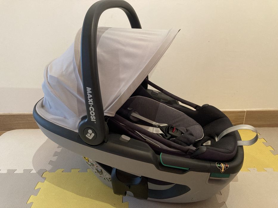 Cadeira Babycoque Coral 360 Maxi-Cosi com adaptadores carrinho passeio