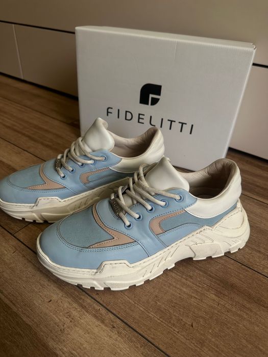 Кроссовки Fidelitti