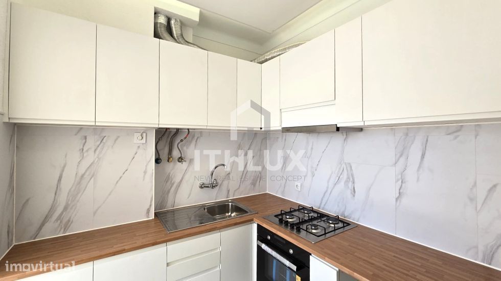 Apartamento T2 com 2 WC -Remodelado com vista rio na Graça