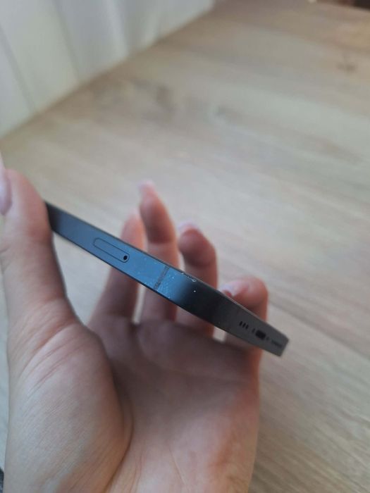 iPhone 13 128GB czarny