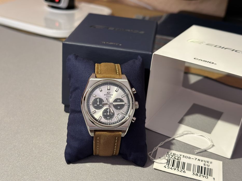 Casio Edifice EFB-730D jak nowy