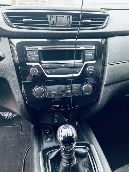 Nissan X-TRAIL (Ниссан х-трейл)