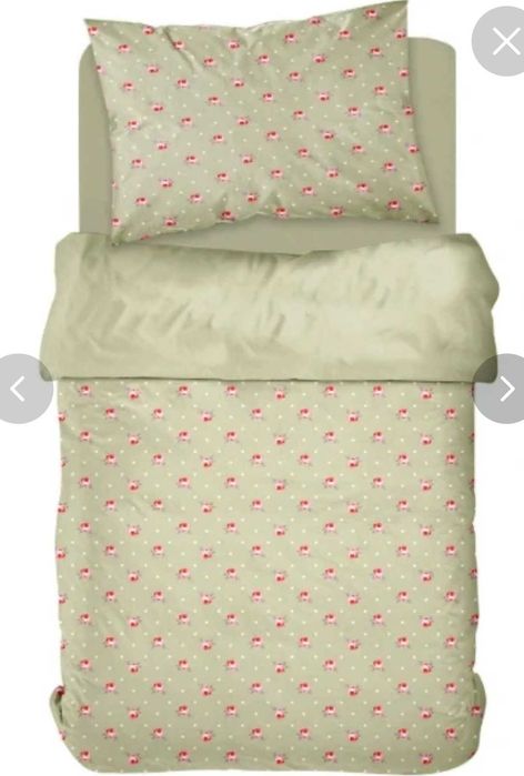 Capa de Edredão Solteiro com floriznhas