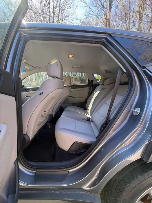 Hyundai Tucson      2016