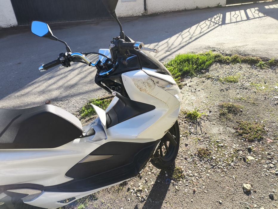 Honda PCX 125 scooter