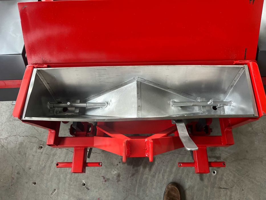 Semeador/ Plantador de Batatas 2 linhas profissional c/Adubador NOVO