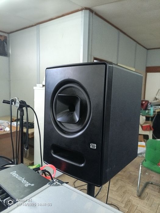 Colunas de estúdio Presonus Sceptre S8