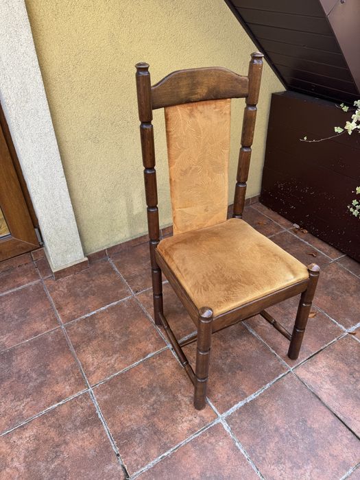 Krzesła drewniane tapicerowane 4 sztuki