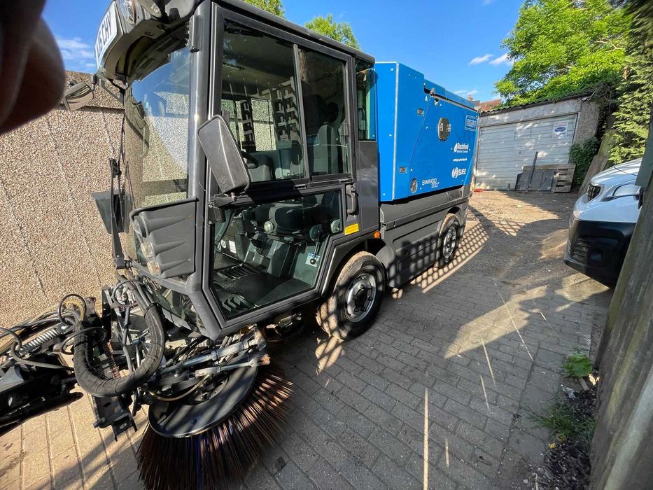 Підмітально-прибиральна машина SCHMIDT SWINGO 200