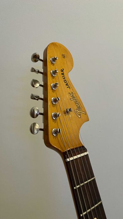 Електрогітара Fender Classic Player Jaguar Special