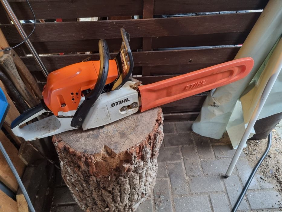 pilarka Stihl MS 271 o mocy 3,5 KM