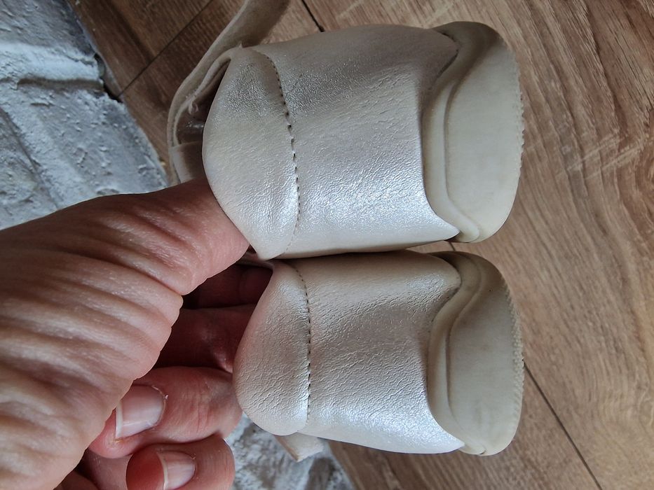 Sandałki cool club smyk serduszka 22