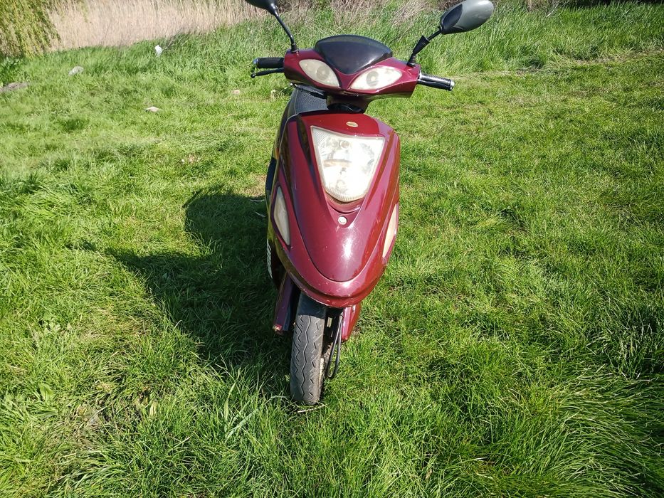 Скутер Defiant  Arteko DT50QT-4.