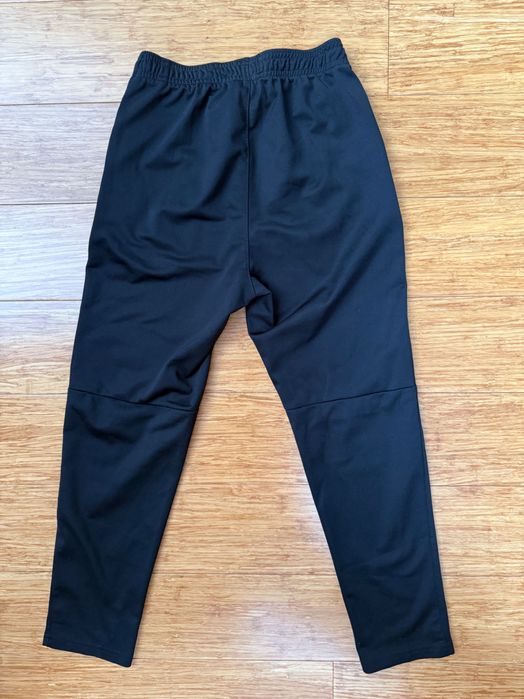 Spodnie chłopięce r. 137-147 Nike