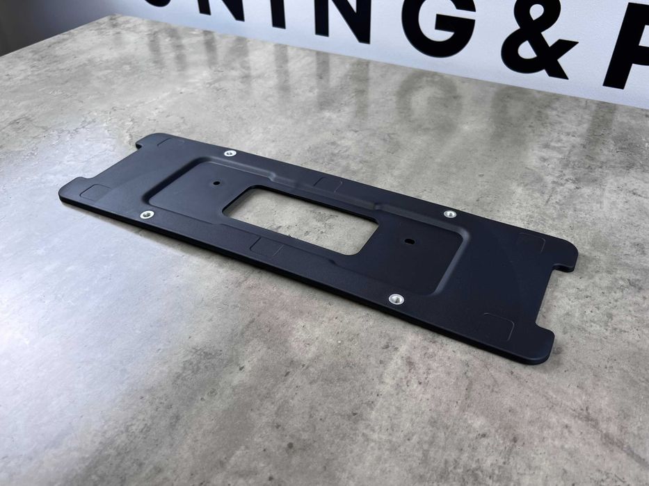 Рамка номерного знаку  -  Volvo XC60 II  /  S90 II  -  31425786
