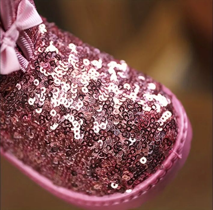 Зимові милі чоботи у розмірі 25 та 27