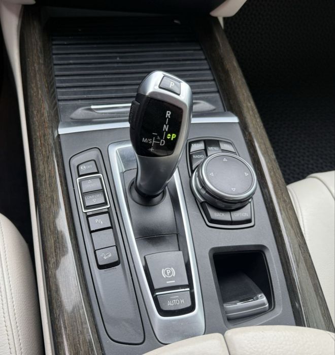BMW X5 2015 года
