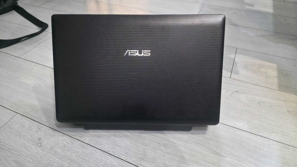 Laptop ASUS i7, 16GB RAM, 1TB SSD + 512 SSD, GeForce GT 630M, WiFi6