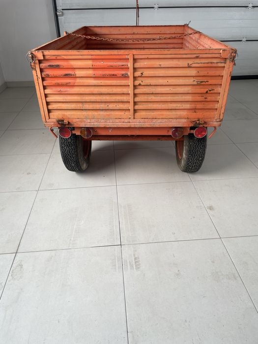 Reboque usado para mini trator