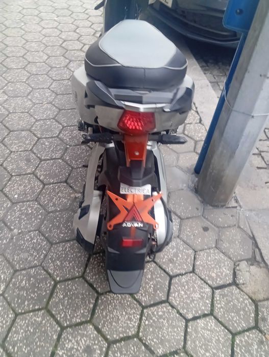 Bicicleta elétrica scooter