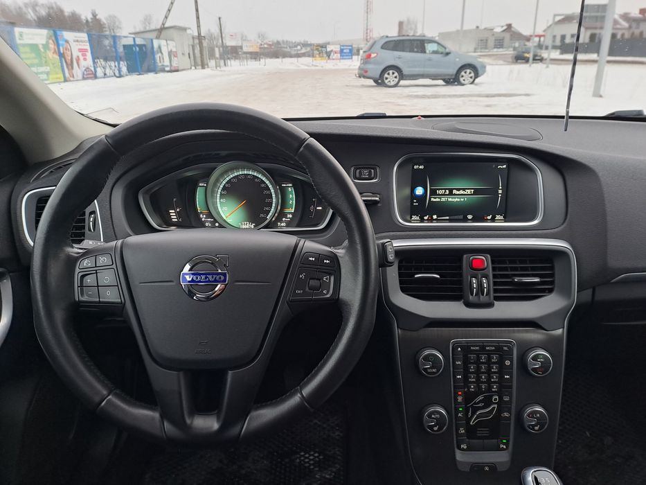 SPRZEDAM VOLVO V40 2.0 diesel