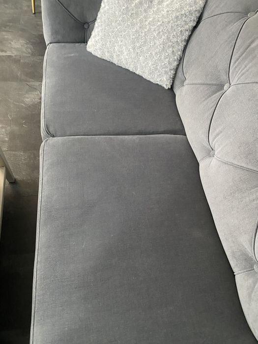 Dwie kanapy wypoczynkowe - szezlongi, sofy, welurowe.