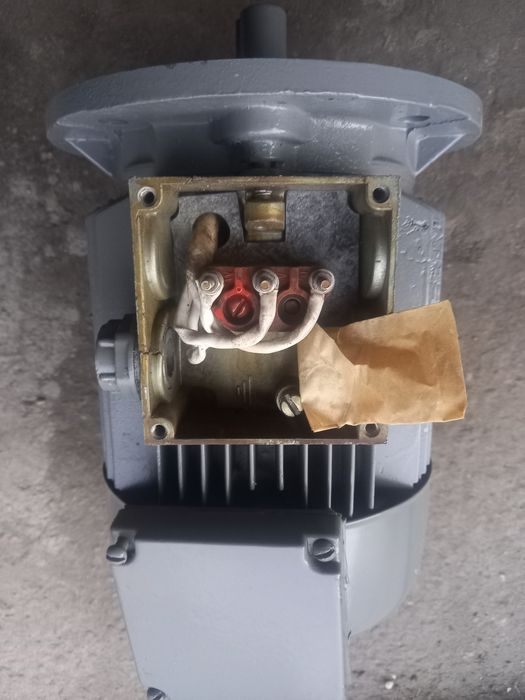 Електродвигун фл. 0,75квт/1000об, електродвигатель 0,75/1000