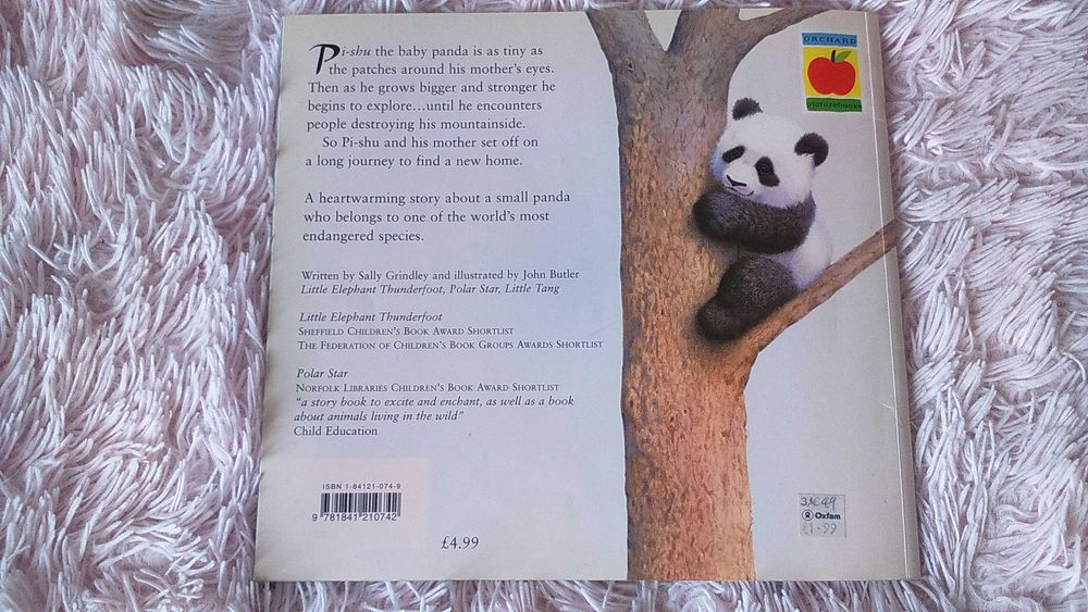 Книга для дітей на англійській  "Pi-shu, the Little Panda" Пі-шу, маленька панда