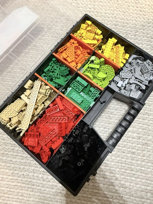 Zestaw klockow Lego i pudla