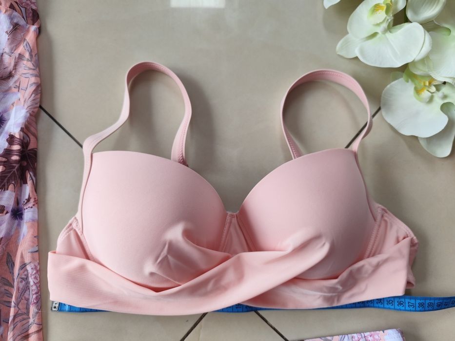 NOWY trzyczęściowy zestaw plażowy bikini  L 40