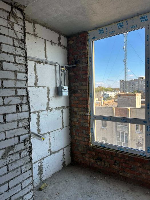 (5) Продаж 2к квартири на проспекті Юності  4422