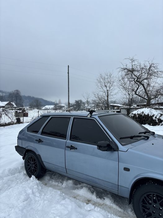 продам ваз 2109 машина ідеальна всьо зроблено