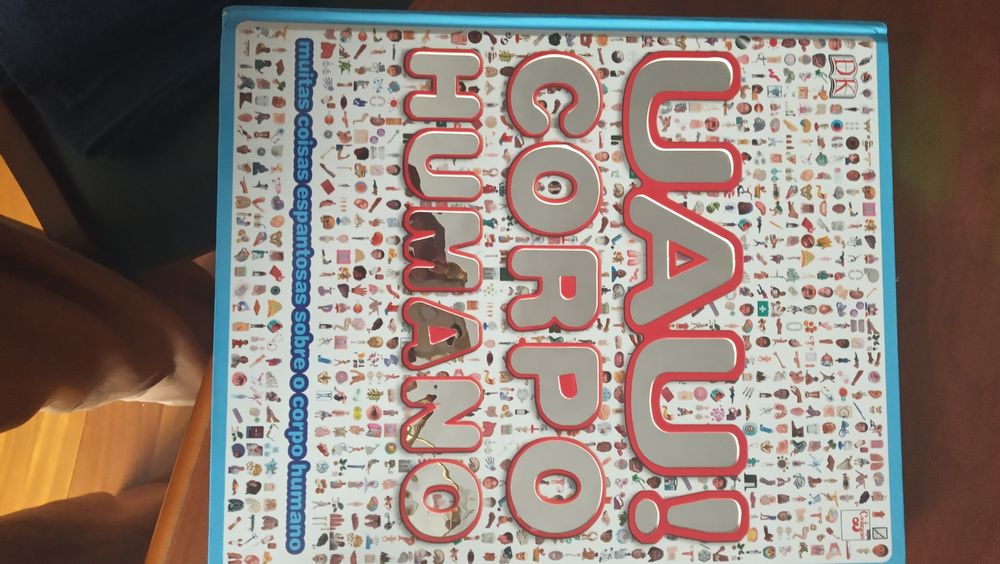 Uau corpo humano livro ilustrado